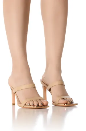 AZALEA WANG JENELLE NUDE METALLIC TOE SANDAL