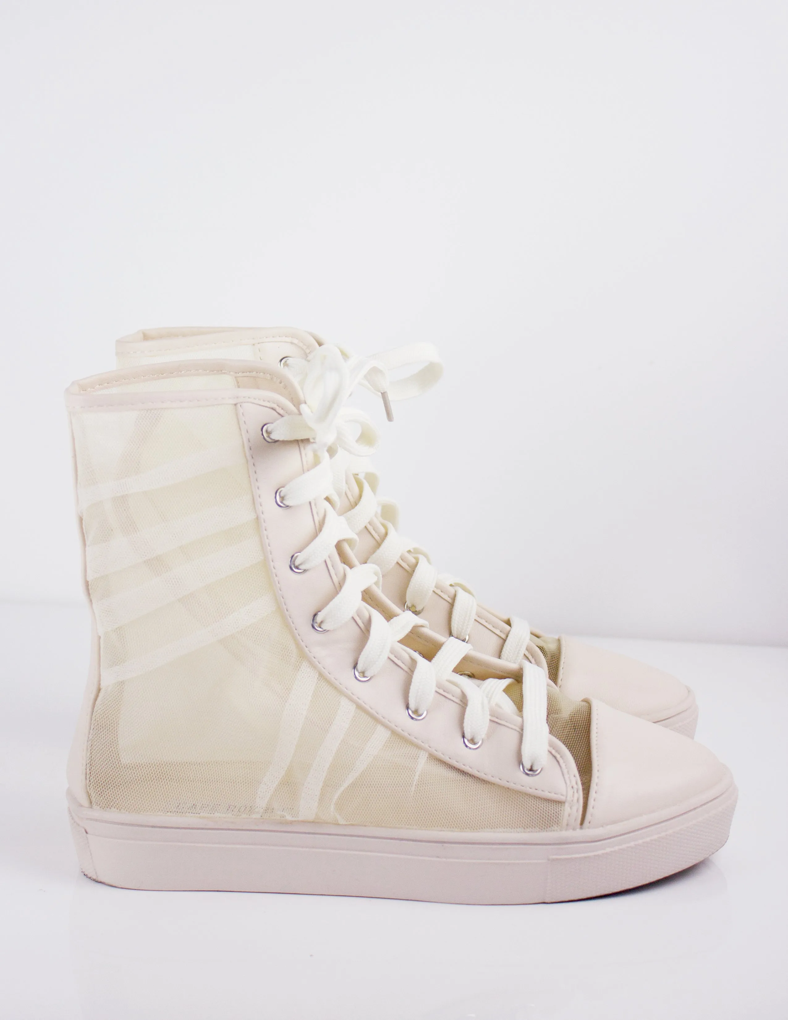 DOLLY SNEAKERS- BEIGE