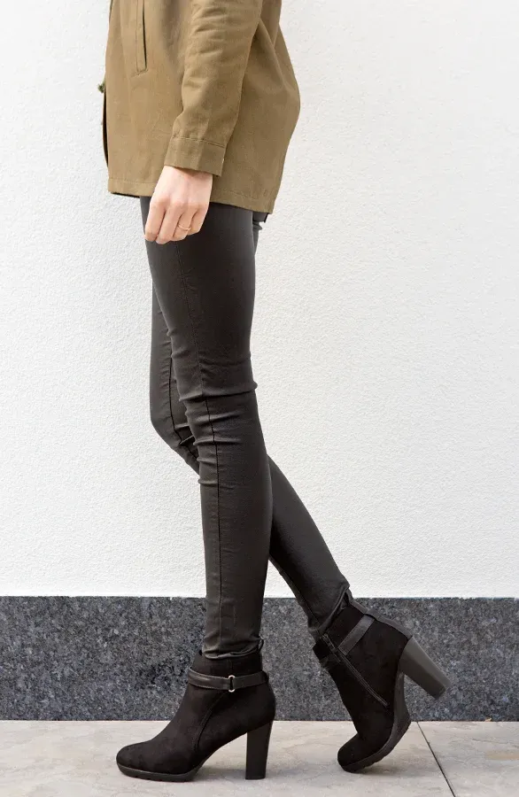 Excellent Heels Black