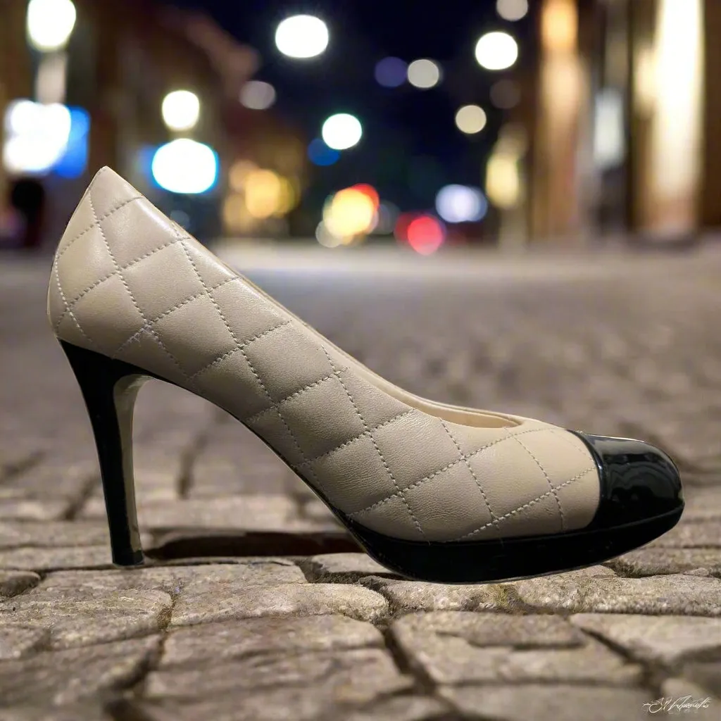 Hogl Quilted Leather Cap Toe Pumps Size EU 39 / UK 6 / US 8