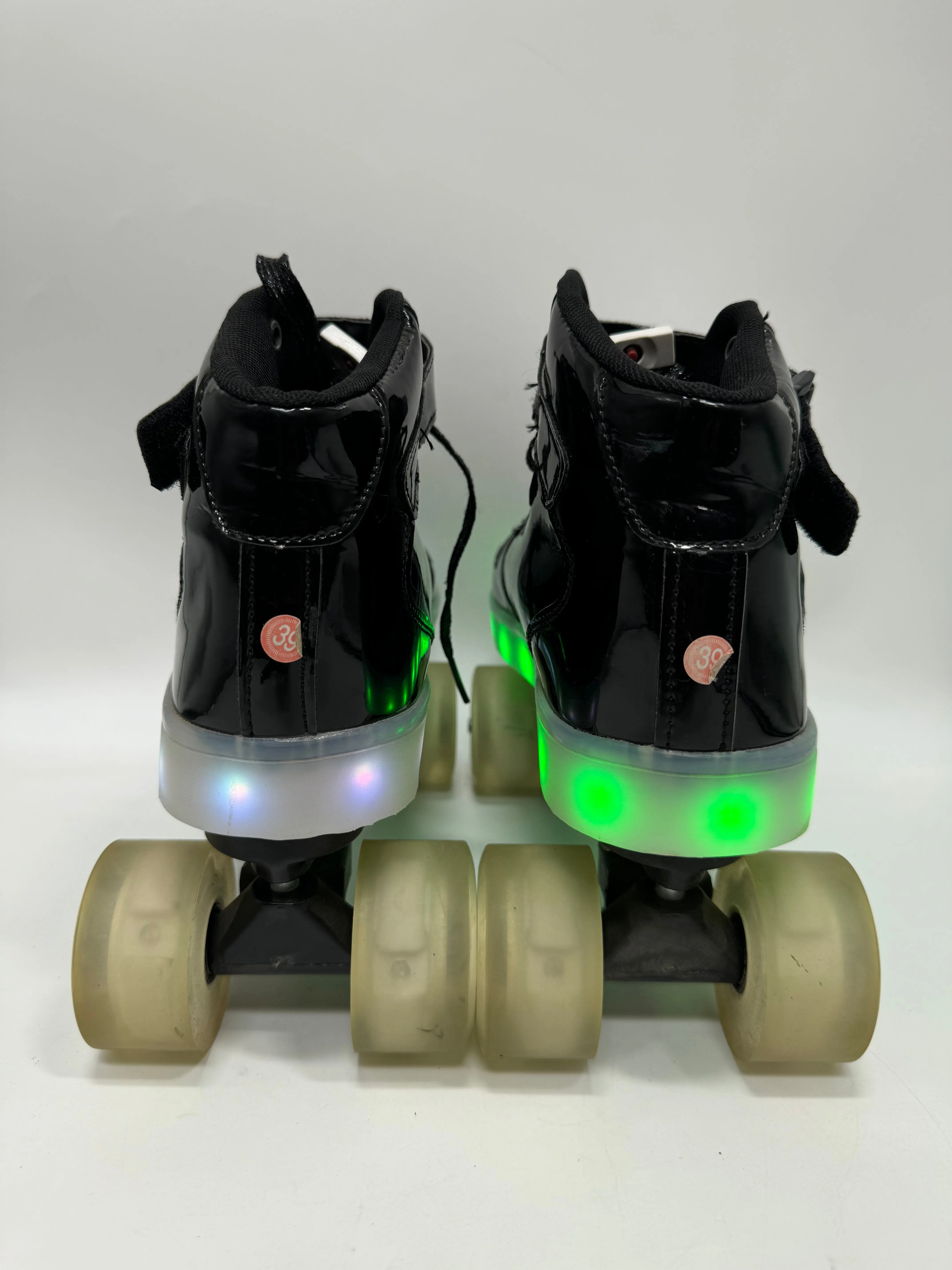 Light Up LED Rollerskates Rechargable  7 Colors EU 39 / Men's  7 *BLEM*