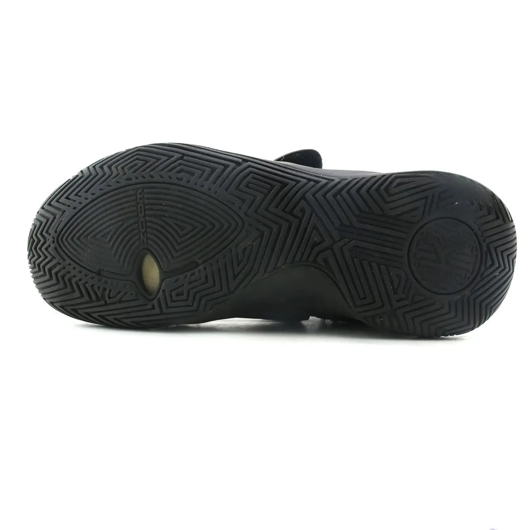 NIKE  KYRIE ATRAPAMOSCAS 3 NEGRO
