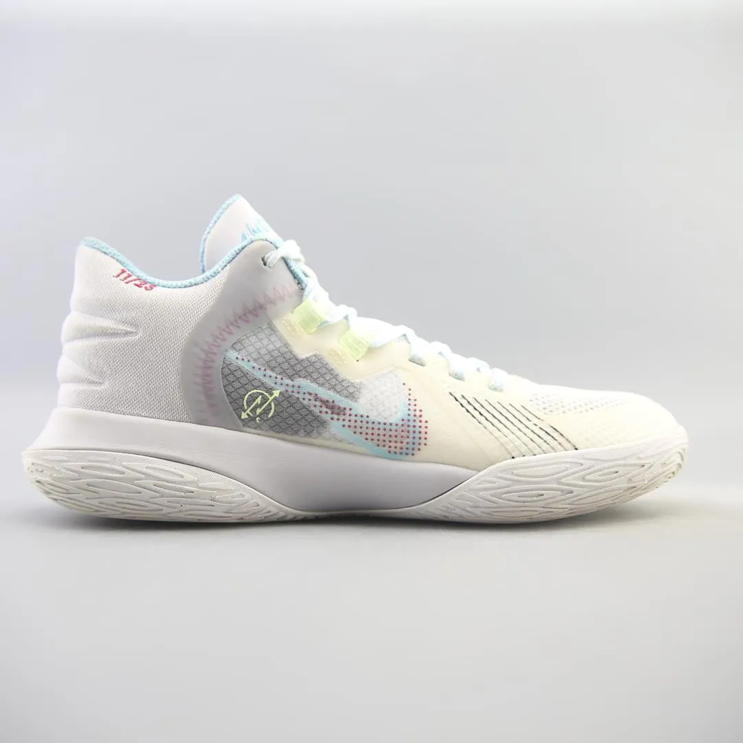 NIKE  KYRIE FLYTRAP V