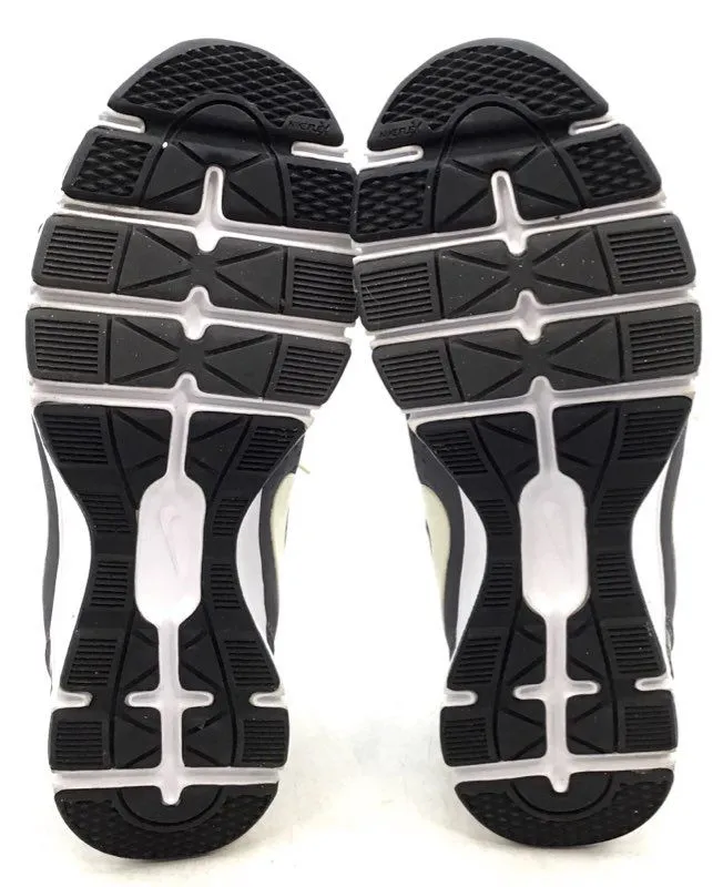 Nike Women's Gray Athletic Shoes - Size 6