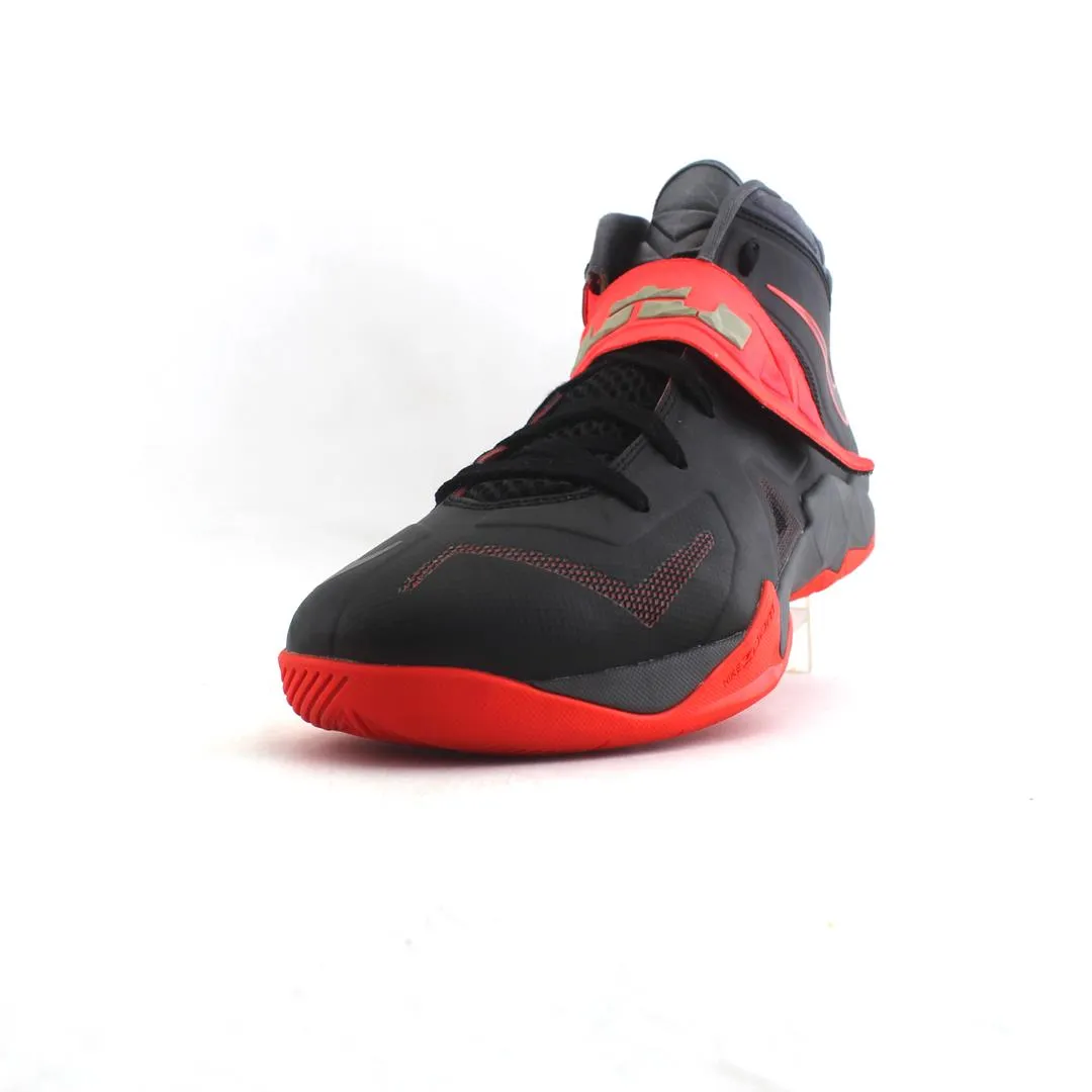 NIKE ZOOM LEBRON SOLDIER 7