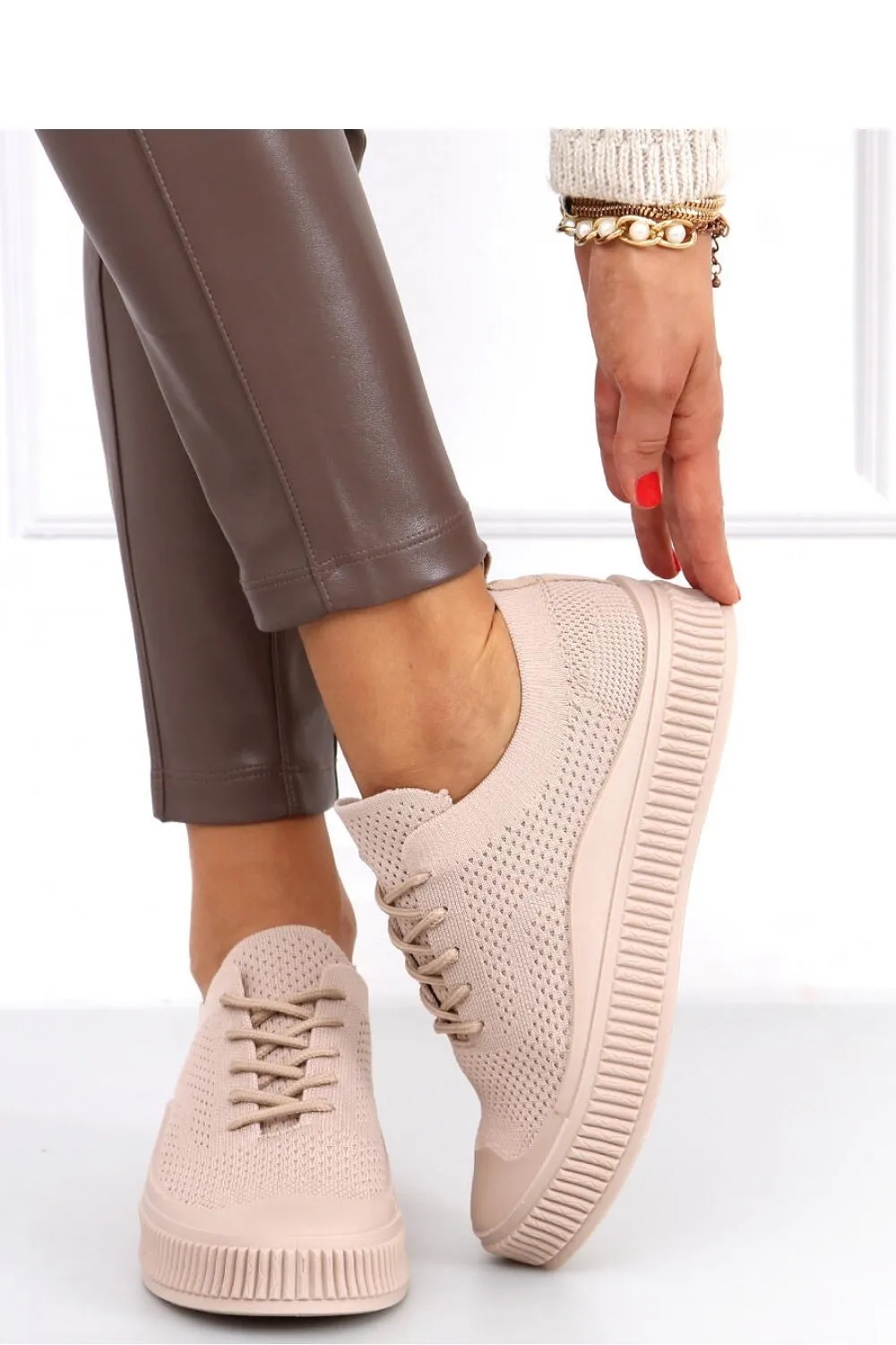 Sneakers model 162816 Inello