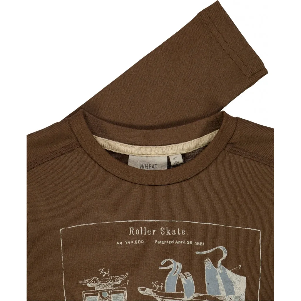 T-Shirt Roller Skates